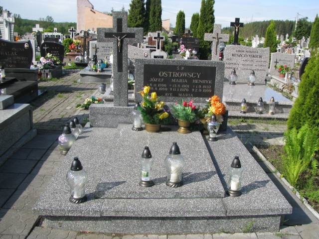 Grób Maria Ostrowska