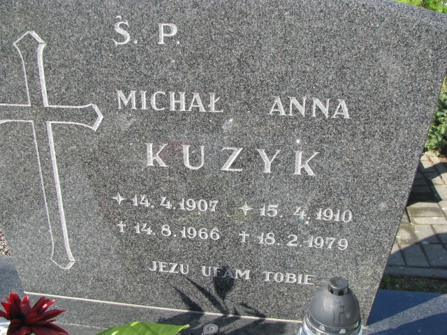 Grób Michał Kuzyk