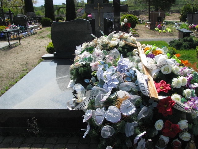 Tadeusz Jamróz 1927 Pieniężno - Grobonet - Wyszukiwarka osób pochowanych